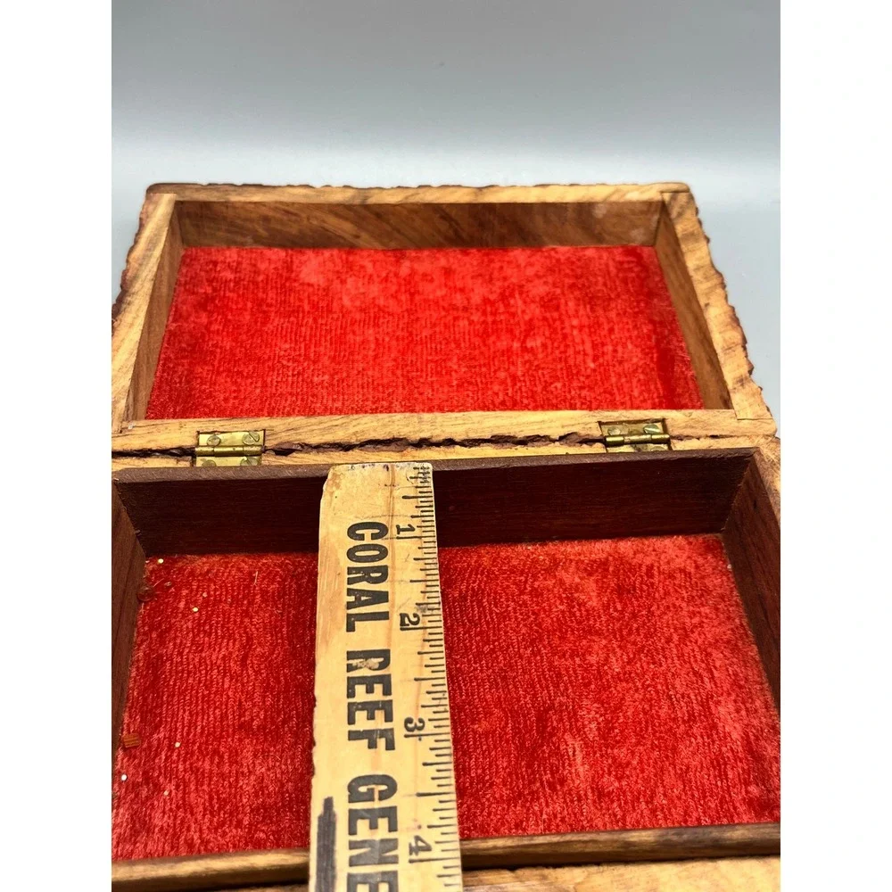 Vintage Handmade Carved Floral Design Wooden Jewelry Box Red‎ lining